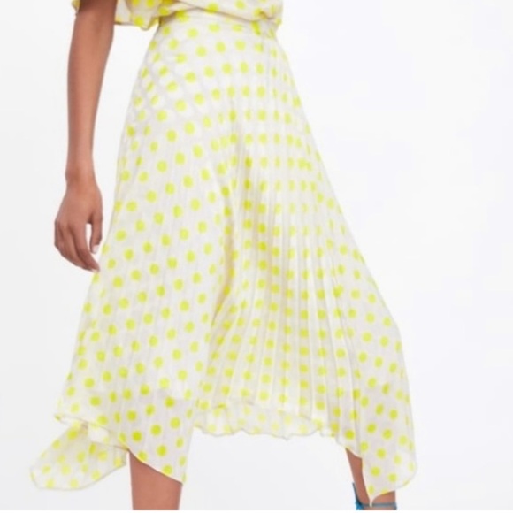 Zara Pleated Polka Dot Skirt Size M - Picture 1 of 14